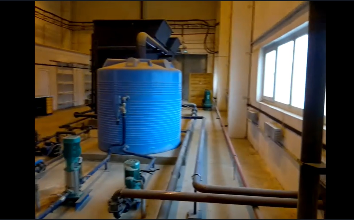 Цех механического обезвоживания осадка оборотного водоснабжения предприятия. Производства ООО "Хан"