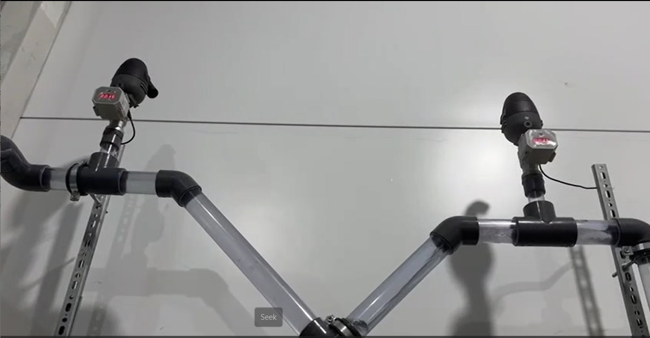 Наглядная демонстрация работы воздушного клапана Бермад с экономическим эффектом